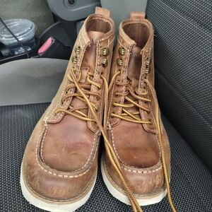 Eastland Tan Lace Up Boots